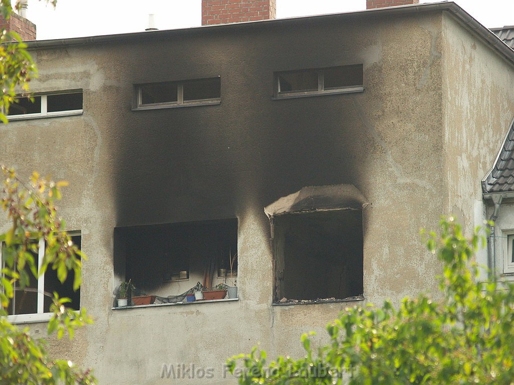 Wohnungsbrand 1 Brandtote Koeln Buchheim Dortmunderstr P87.JPG